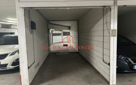 Garage singolo + posto auto