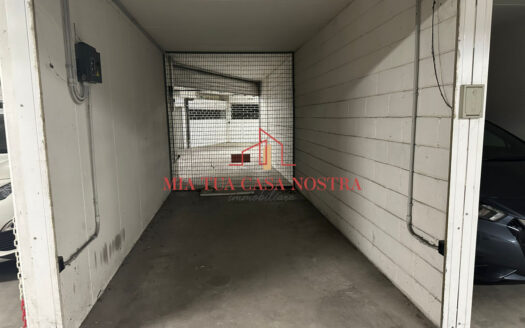 Garage singolo + posto auto