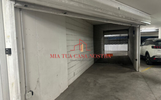 Garage singolo + posto auto